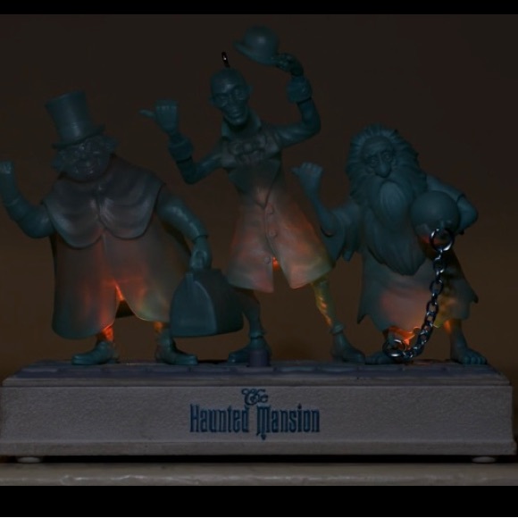 Disney haunted mansion hitchhiking ghosts hallmark ornament. (colorchange/sing) - Picture 3 of 8